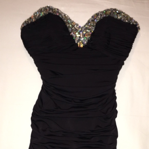 NWOT Allure Evening Sweetheart Crystal Dress - Picture 5 of 6